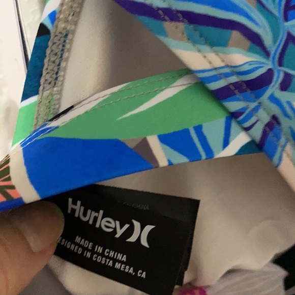 Hurley floral bikini - Picture 5 of 7